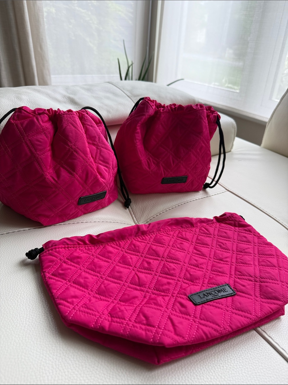 Lancome Signature‎ Pink Nylon Cosmetic Bag With a Drawstring Closure.